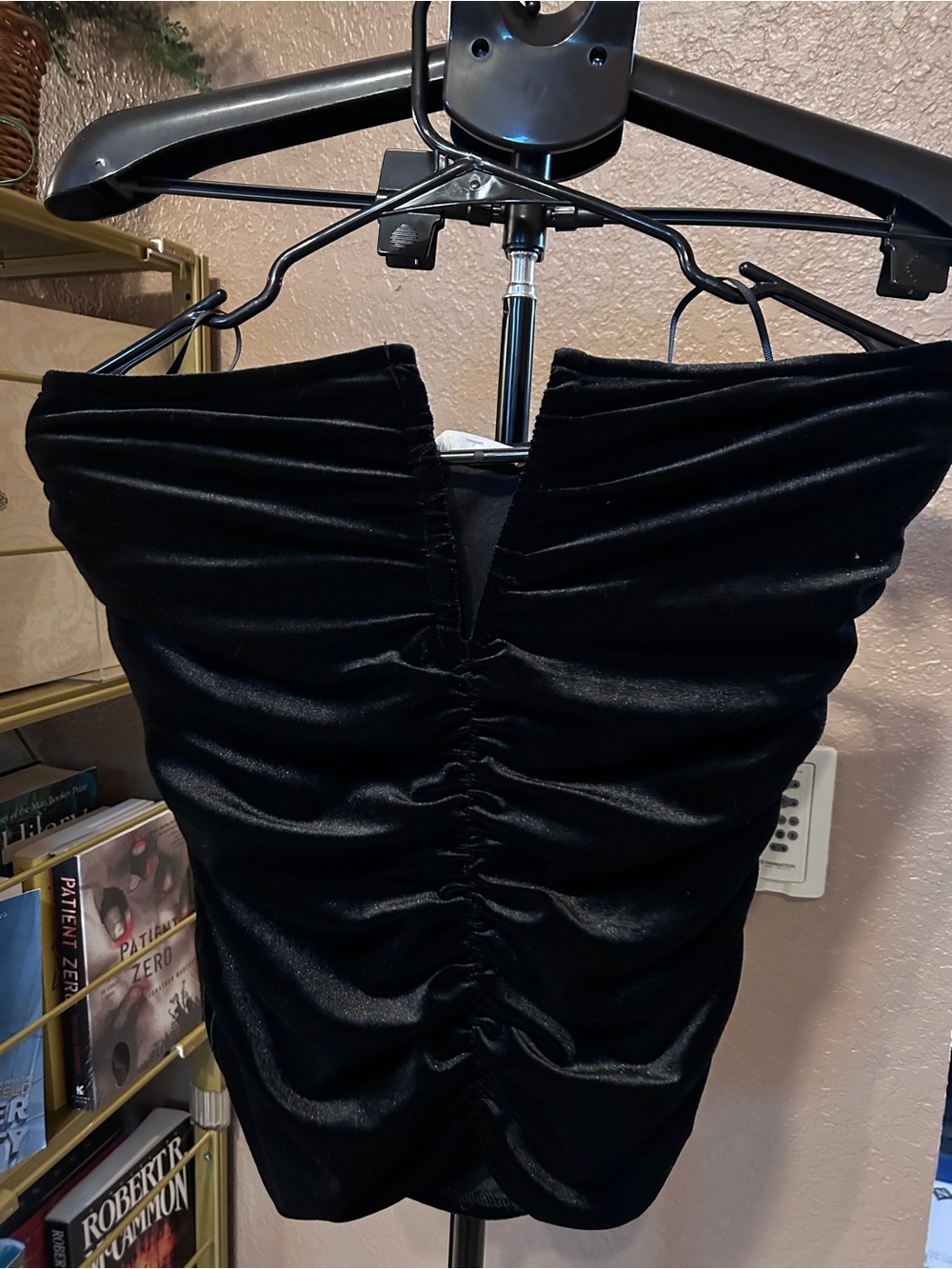 New with tags 4th & Reckless black velvet ruched cami top in L